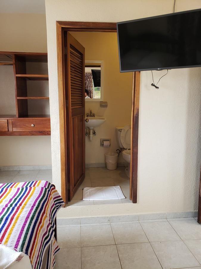 Hotel Cuarto Camino Плая-дель-Кармен Экстерьер фото